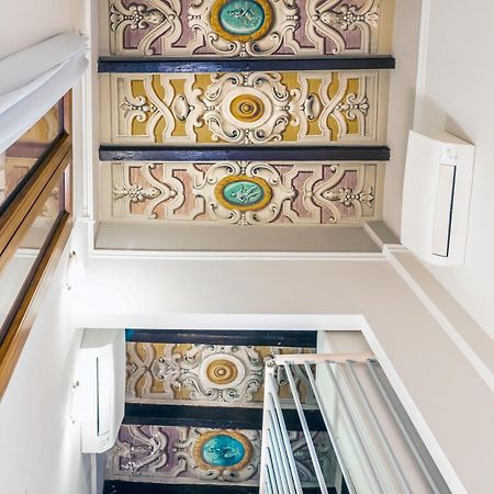 Charming Frescoed Loft Daire Bolonya Dış mekan fotoğraf