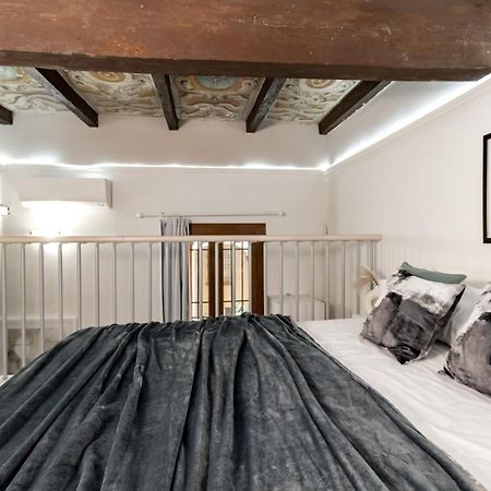 Charming Frescoed Loft Daire Bolonya Dış mekan fotoğraf
