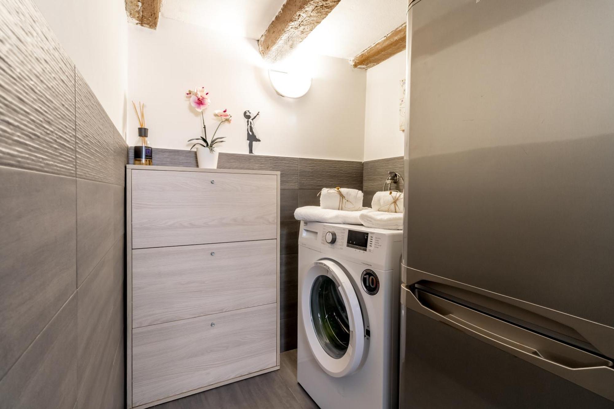 Charming Frescoed Loft Daire Bolonya Dış mekan fotoğraf